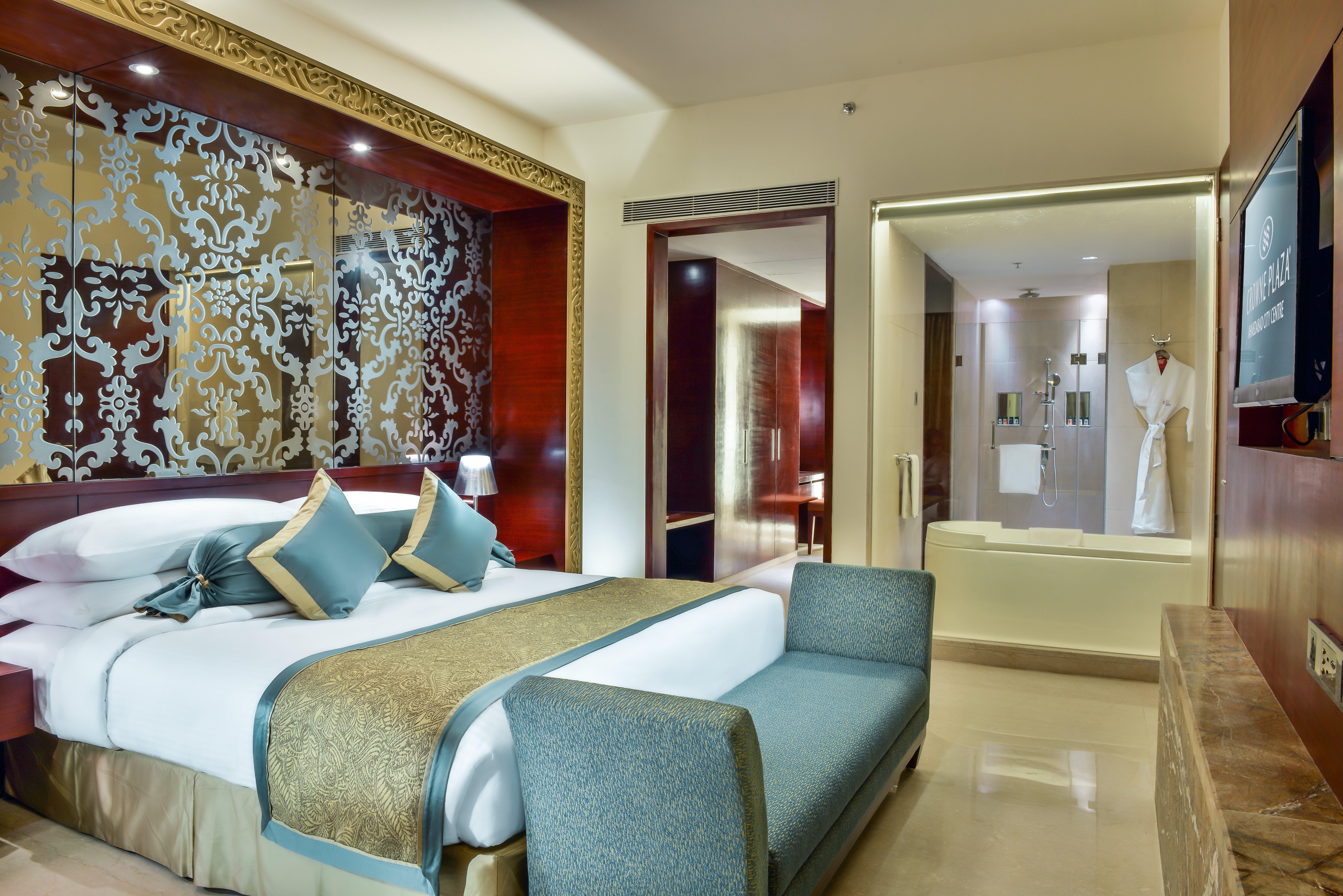 Crowne Plaza Ahmedabad City Centre By Ihg Bagian luar foto